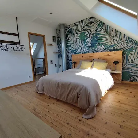 Semesterbostad La Maison Blanche Et Rouge *